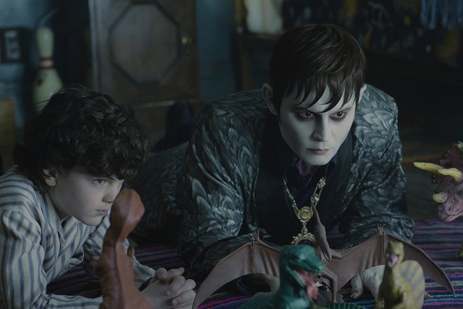 Dark Shadows - Kuvat elokuvasta - Gulliver McGrath, Johnny Depp