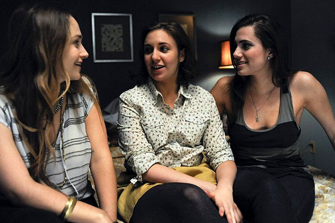 Girls - Season 1 - Pilot - Photos - Jemima Kirke, Lena Dunham, Allison Williams