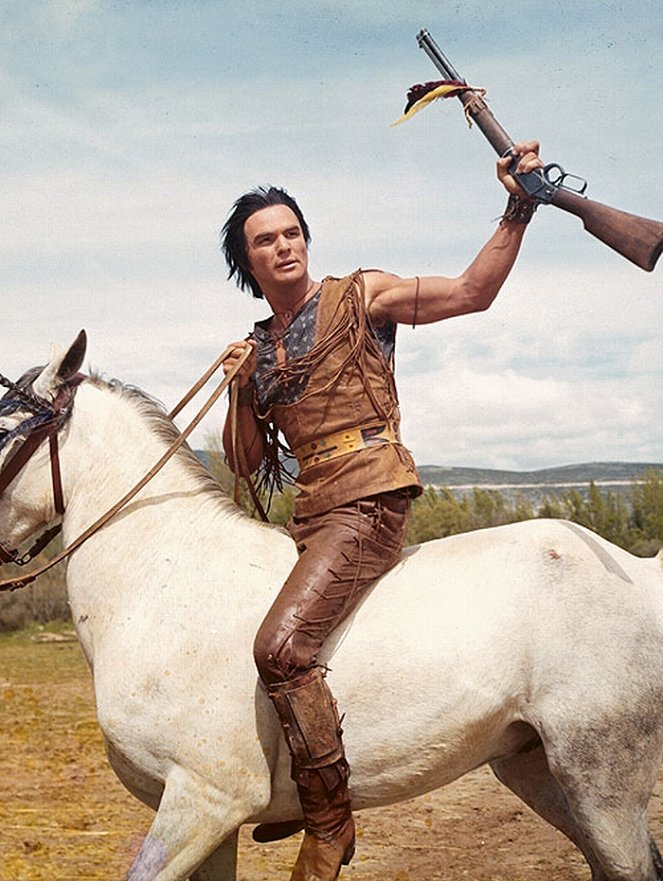 Navajo Joe - Filmfotók - Burt Reynolds