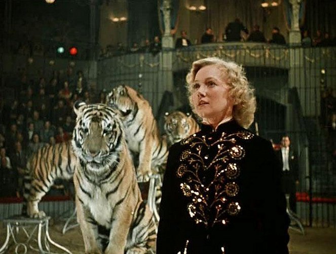 La domadora de tigres - De la película - Lyudmila Kasatkina