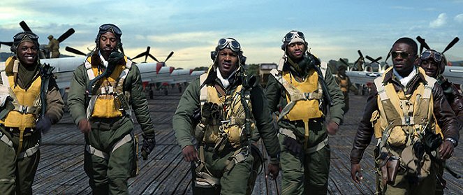 Red Tails - Photos