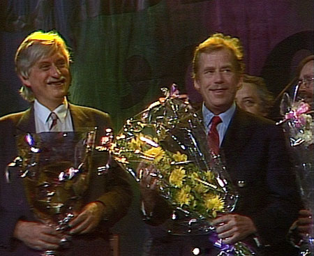 Marta Kubišová 1990 - Z filmu - Václav Havel