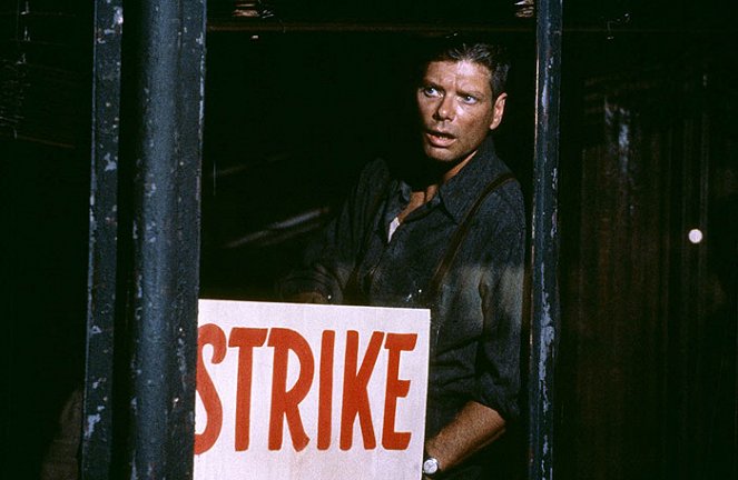 Last Exit to Brooklyn - Photos - Stephen Lang