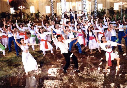 Dil To Pagal Hai - Mein Herz spielt verrückt - Filmfotos - Madhuri Dixit, Shahrukh Khan, Karisma Kapoor