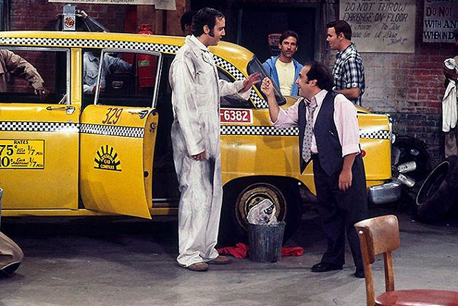 Táxi - Do filme - Andy Kaufman, Danny DeVito