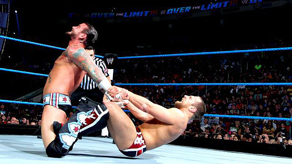 WWE Over the Limit - De la película - CM Punk, Bryan Danielson
