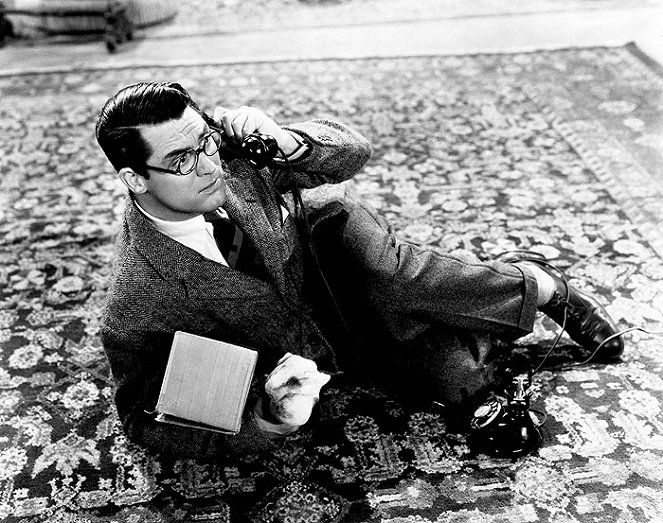 Bringing Up Baby - Photos - Cary Grant