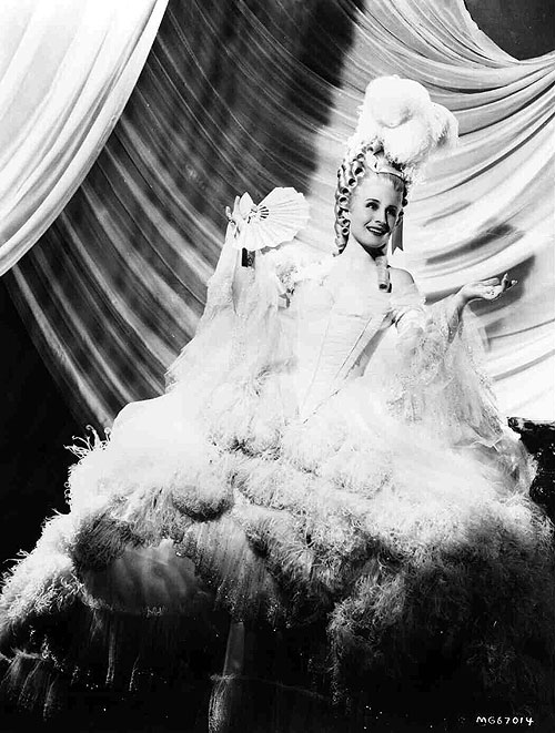 María Antonieta - Promoción - Norma Shearer