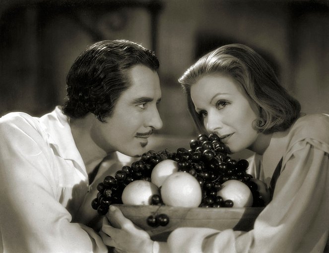 Königin Christine - Filmfotos - John Gilbert, Greta Garbo