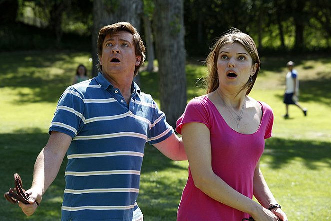 Coming & Going - Z filmu - Rhys Darby, Ivana Milicevic