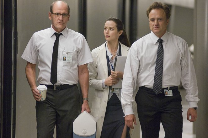 The Cabin in the Woods - Photos - Richard Jenkins, Amy Acker, Bradley Whitford