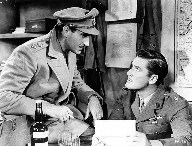La patrulla del amanecer - De la película - Basil Rathbone, Errol Flynn