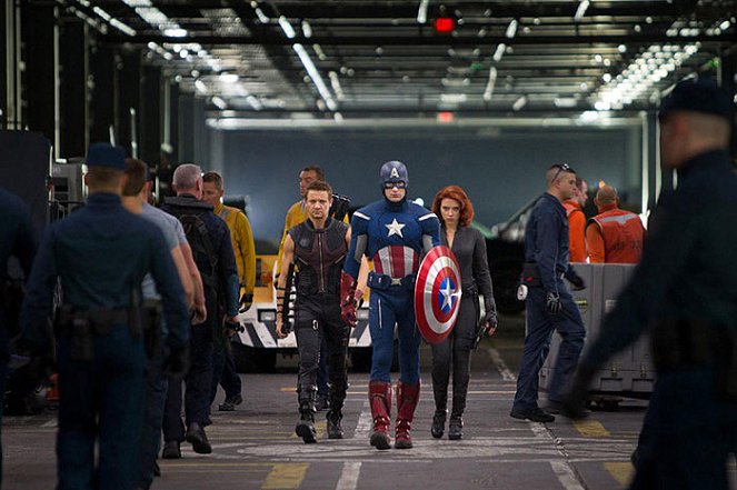 The Avengers - Photos - Jeremy Renner, Chris Evans, Scarlett Johansson