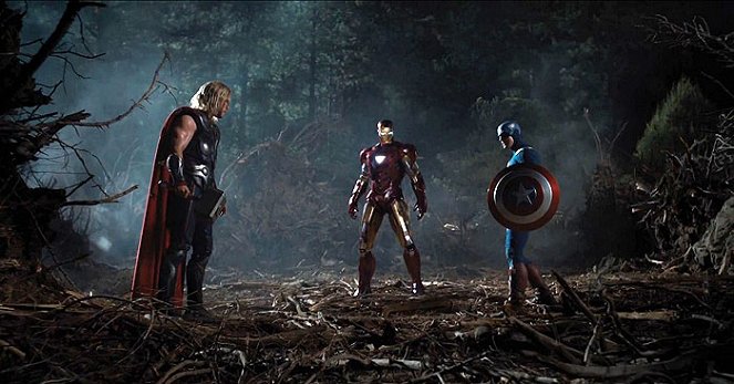 Avengers: Pomstitelia - Z filmu - Chris Hemsworth, Chris Evans