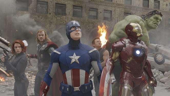 Avengers - Z filmu - Scarlett Johansson, Chris Hemsworth, Chris Evans, Jeremy Renner