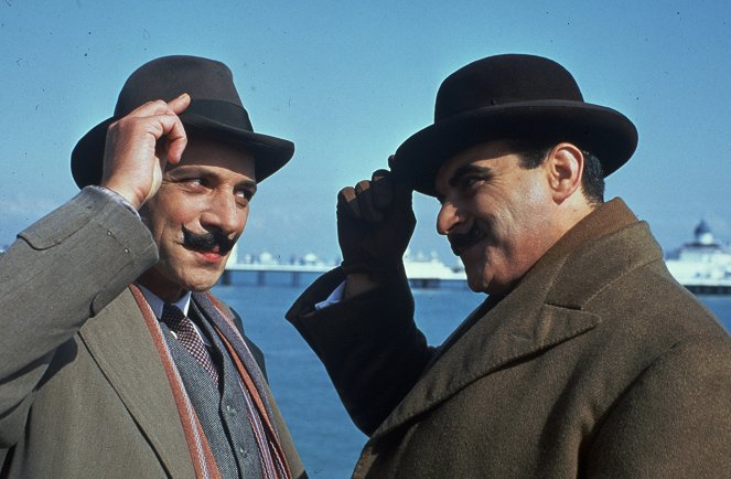 Agatha Christie: Poirot - Season 5 - The Jewel Robbery at the Grand Metropolitan - Photos - Peter Kelly, David Suchet