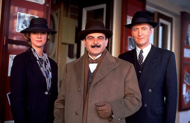 Agatha Christies Poirot - Season 5 - Der Juwelenraub im Grand Hotel - Werbefoto - Hermione Norris, David Suchet, Hugh Fraser