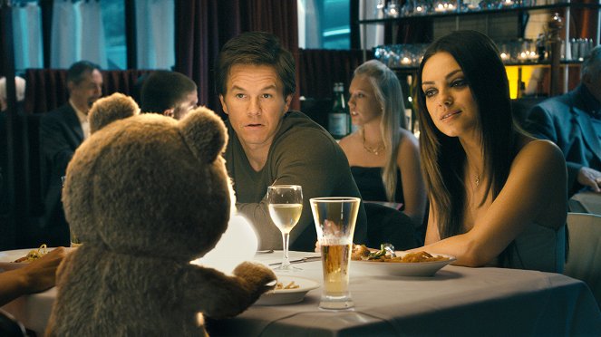 Ted - Do filme - Mark Wahlberg, Mila Kunis