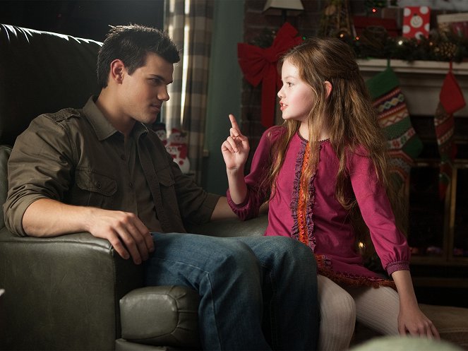 A Saga Twilight: Amanhecer Parte 2 - Do filme - Taylor Lautner, Mackenzie Foy