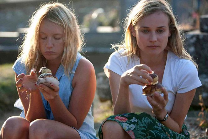 Pieds nus sur les limaces - Do filme - Ludivine Sagnier, Diane Kruger