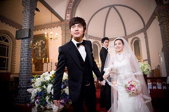 Pereopyojeu daejakjeon - Filmfotók - Seung-ho Yoo, Eun-bin Park