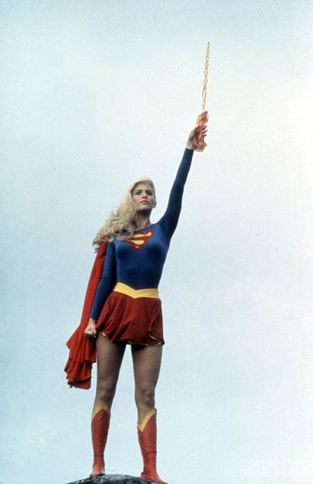 Supergirl - Promoción - Helen Slater