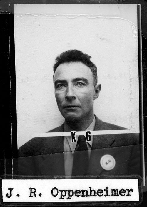 The Trials of J. Robert Oppenheimer - De la película - J. Robert Oppenheimer