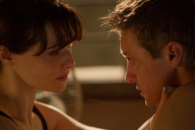The Bourne Legacy - Van film - Rachel Weisz, Jeremy Renner
