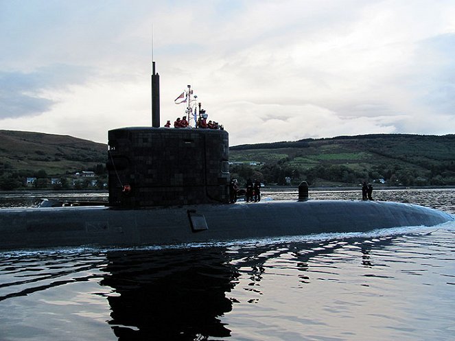 How to Command a Nuclear Submarine - Photos