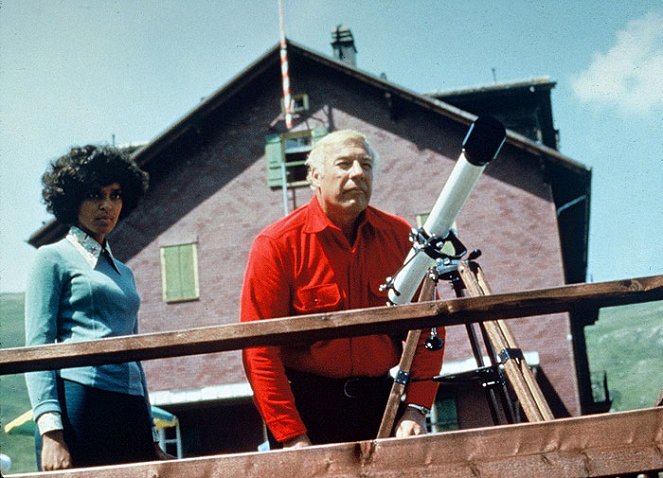 Vražda na Eigeru - Z filmu - Vonetta McGee, George Kennedy