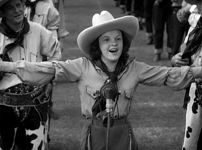 Pigskin Parade - Z filmu - Judy Garland