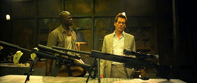 Biały słoń - Z filmu - Djimon Hounsou, Kevin Bacon