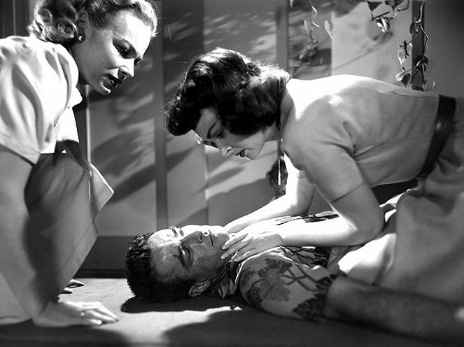 From Here to Eternity - Van film - Montgomery Clift, Donna Reed
