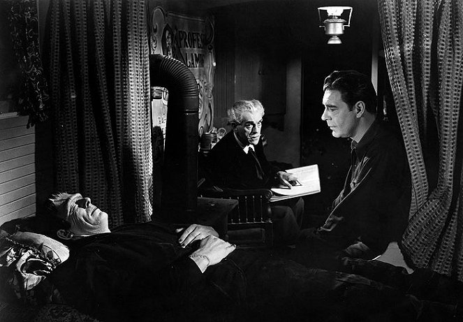 House of Frankenstein - Z filmu - Glenn Strange, Boris Karloff, Lon Chaney Jr.