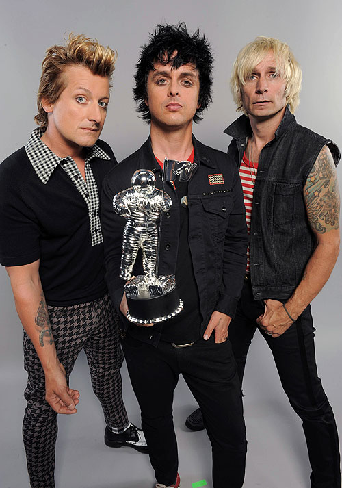 2012 MTV Video Music Awards - Photos - Tre Cool, Billie Joe Armstrong, Mike Dirnt