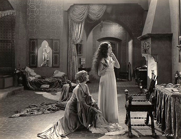 Don Juan - Van film - Helene Costello, Mary Astor
