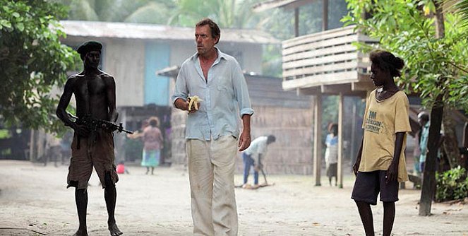 Mr. Pip - Filmfotos - Hugh Laurie, Xzannjah Matsi