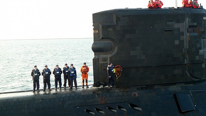 Submarine Patrol - De la película