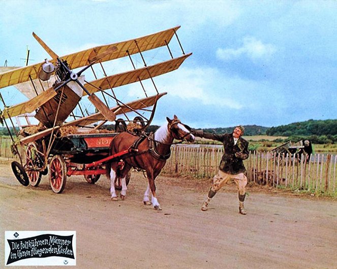 Those Magnificent Men in Their Flying Machines, or How I Flew from London to Paris in 25 hours 11 minutes - Cartões lobby - Terry-Thomas