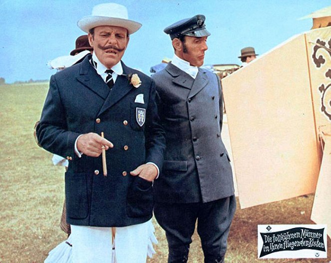 Ci wspaniali mężczyźni w swych latających maszynach - Lobby karty - Terry-Thomas, Eric Sykes