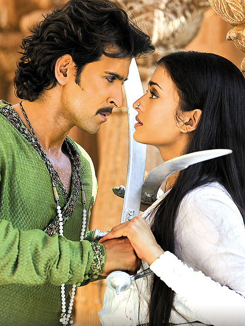 Jodhaa Akbar - Z filmu - Hrithik Roshan, Aishwarya Rai Bachchan