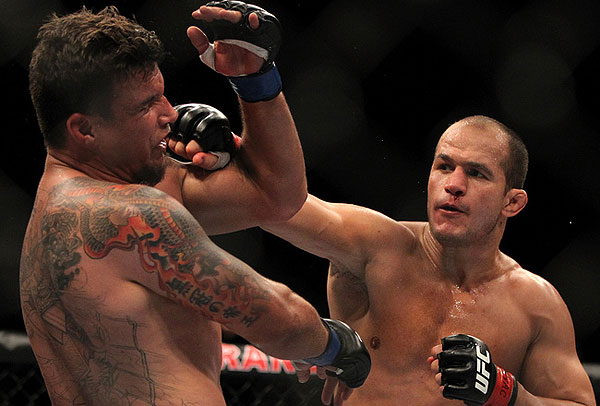 UFC 146: Dos Santos vs. Mir - Van film