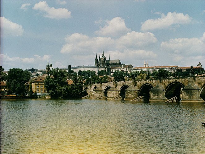 Praha - neklidné srdce Evropy - Do filme