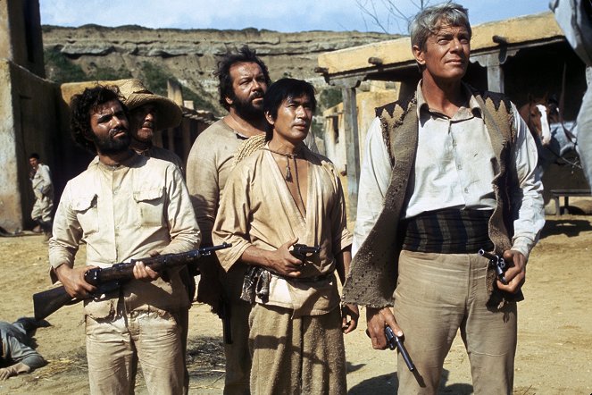 Un ejército de cinco hombres - De la película - Nino Castelnuovo, James Daly, Bud Spencer, Tetsurô Tamba, Peter Graves