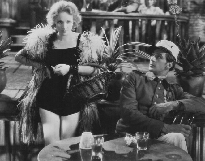 Marokko - Herzen in Flammen - Filmfotos - Marlene Dietrich, Gary Cooper