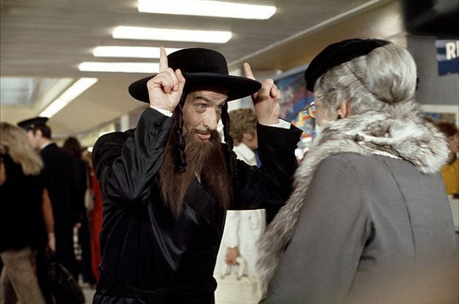 Jákob rabbi kalandjai - Filmfotók - Louis de Funès