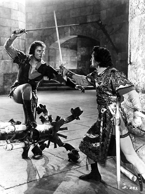 Robin Hoodin seikkailut - Kuvat elokuvasta - Errol Flynn