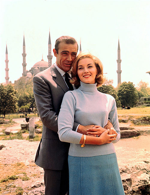 From Russia with Love - Promo - Sean Connery, Daniela Bianchi