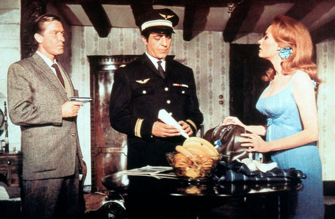 Feuerball - Filmfotos - Guy Doleman, Paul Stassino, Luciana Paluzzi