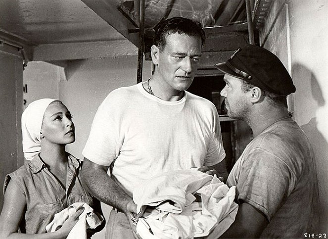 The Sea Chase - Photos - Lana Turner, John Wayne